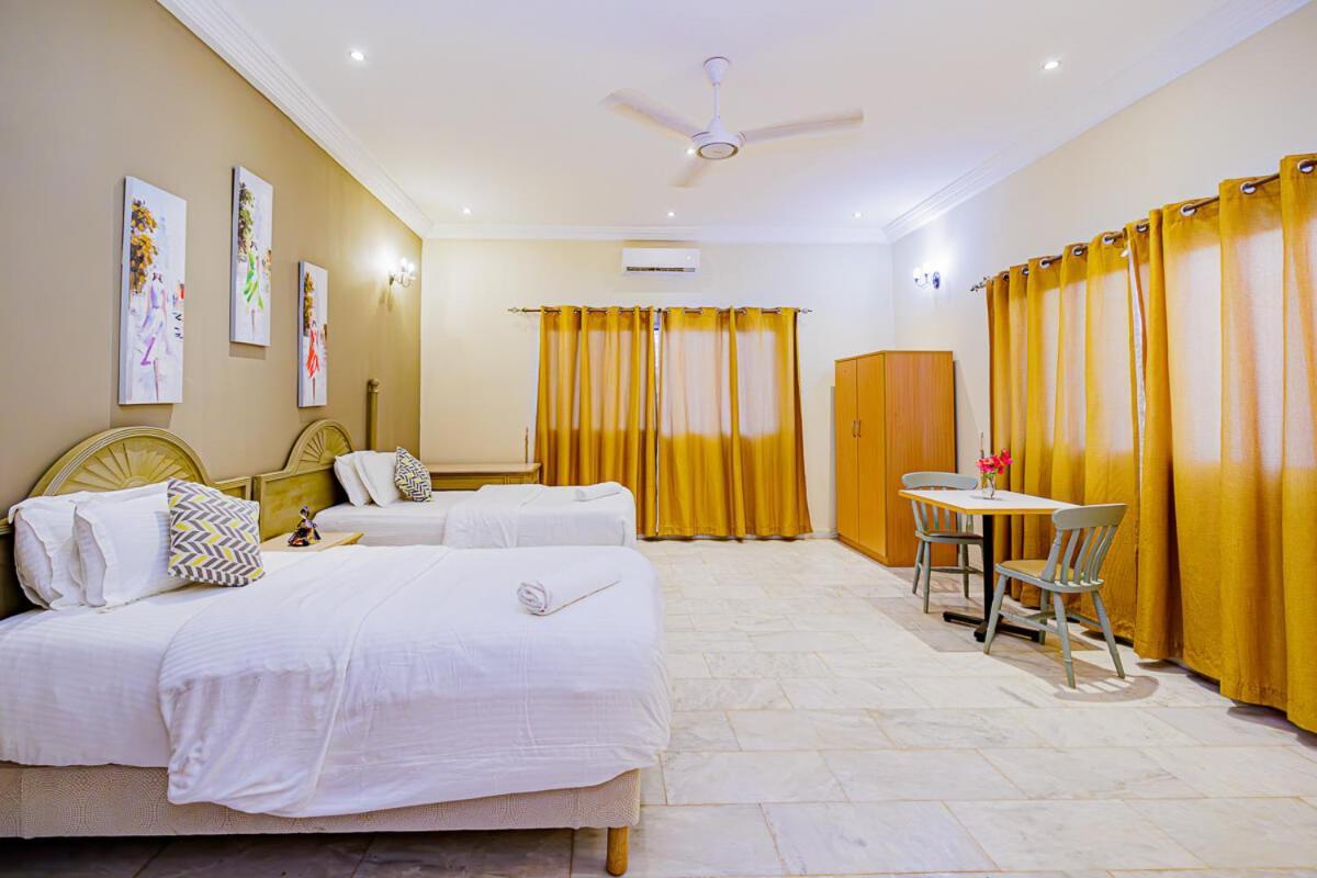 Ocean Villa Heights Brufut Ngoại thất bức ảnh