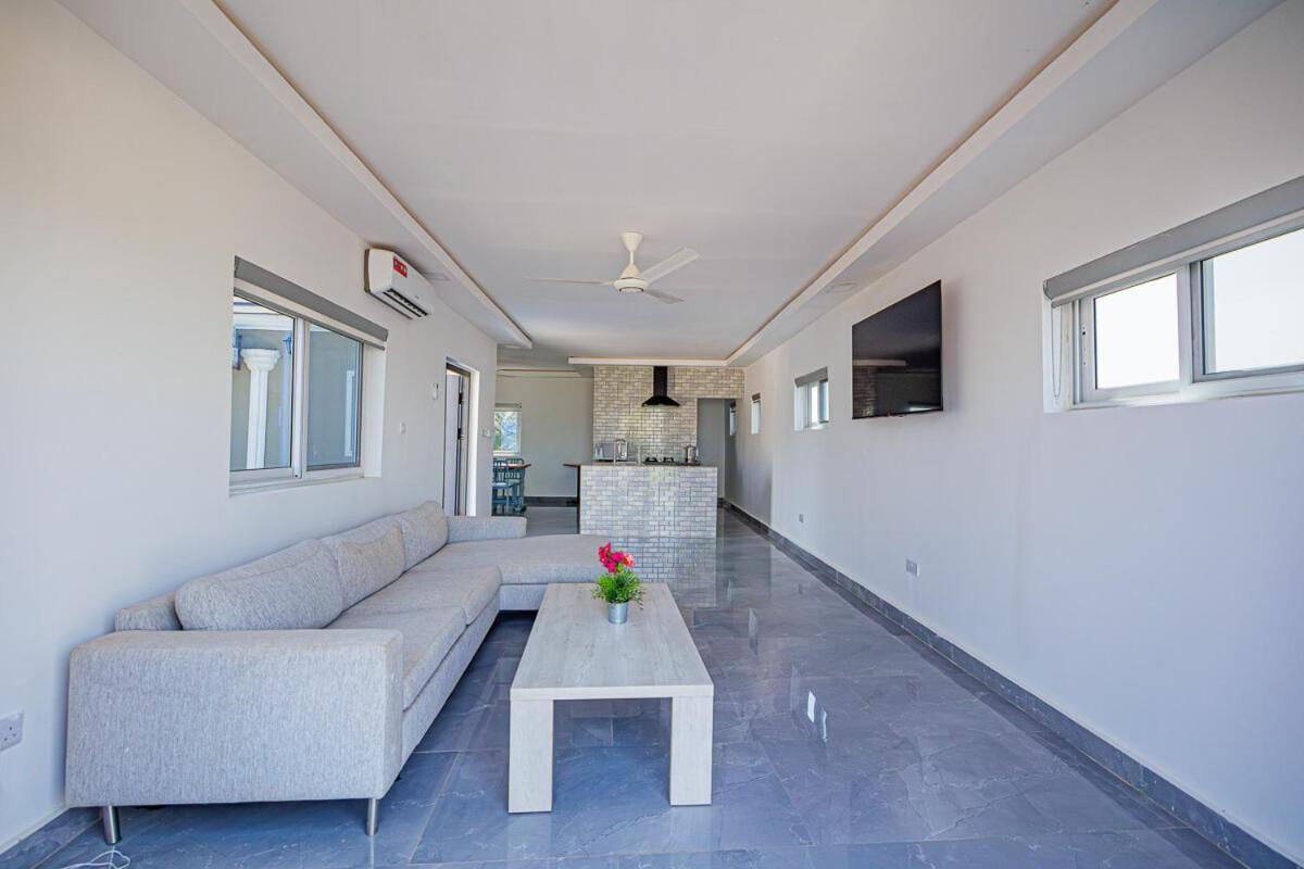 Ocean Villa Heights Brufut Ngoại thất bức ảnh