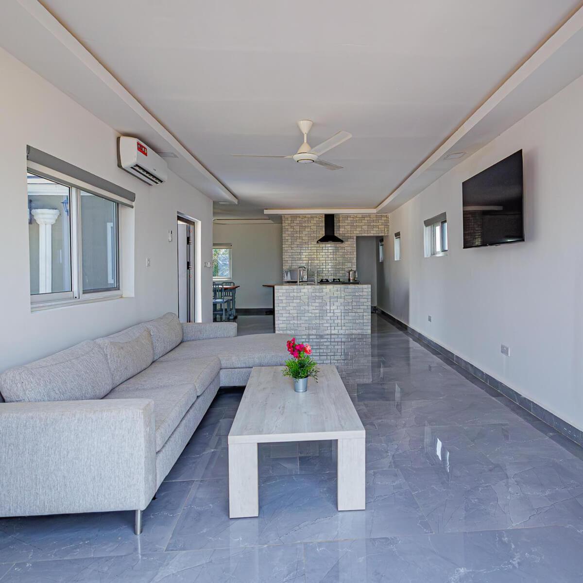 Ocean Villa Heights Brufut Ngoại thất bức ảnh