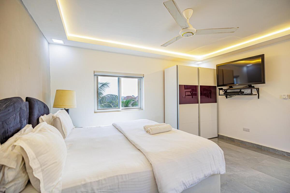 Ocean Villa Heights Brufut Ngoại thất bức ảnh