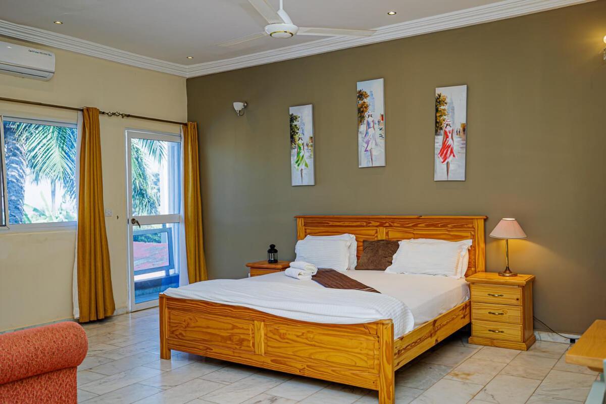 Ocean Villa Heights Brufut Ngoại thất bức ảnh