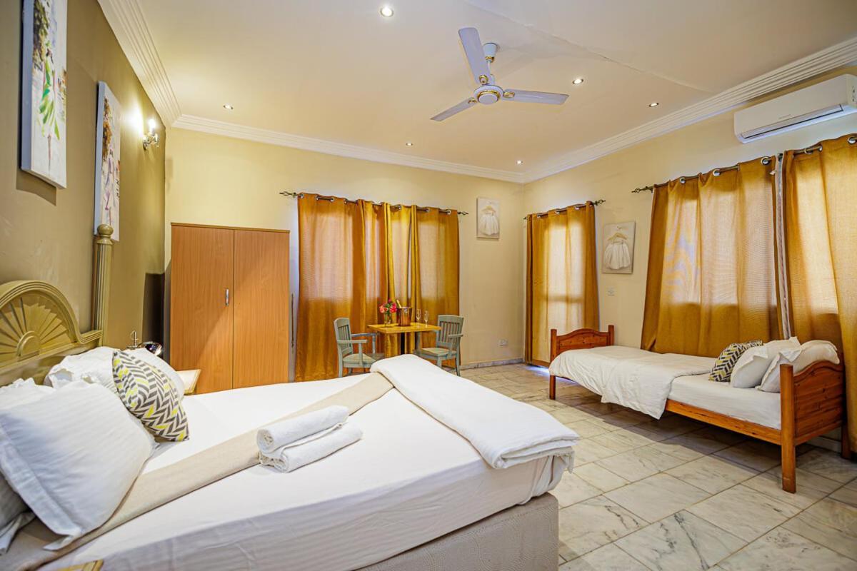 Ocean Villa Heights Brufut Ngoại thất bức ảnh