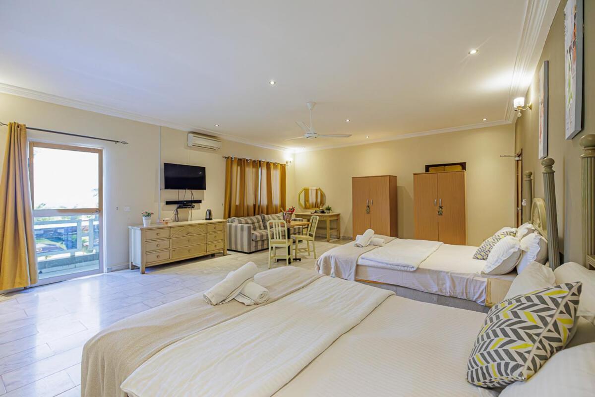 Ocean Villa Heights Brufut Ngoại thất bức ảnh