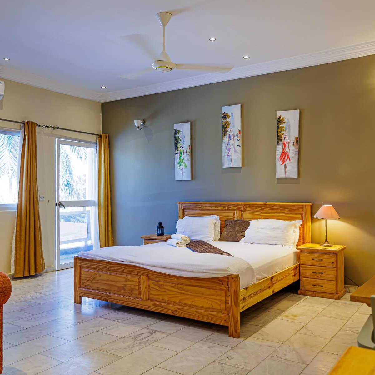 Ocean Villa Heights Brufut Ngoại thất bức ảnh